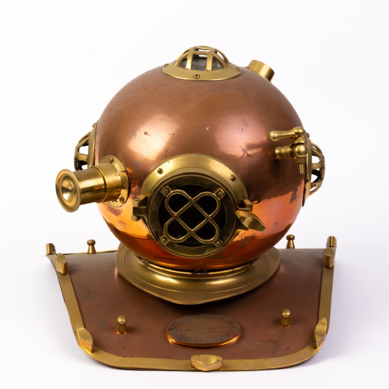 Us Navy Brass & Copper Mark V Deep Diving Sea Helmet - Antique