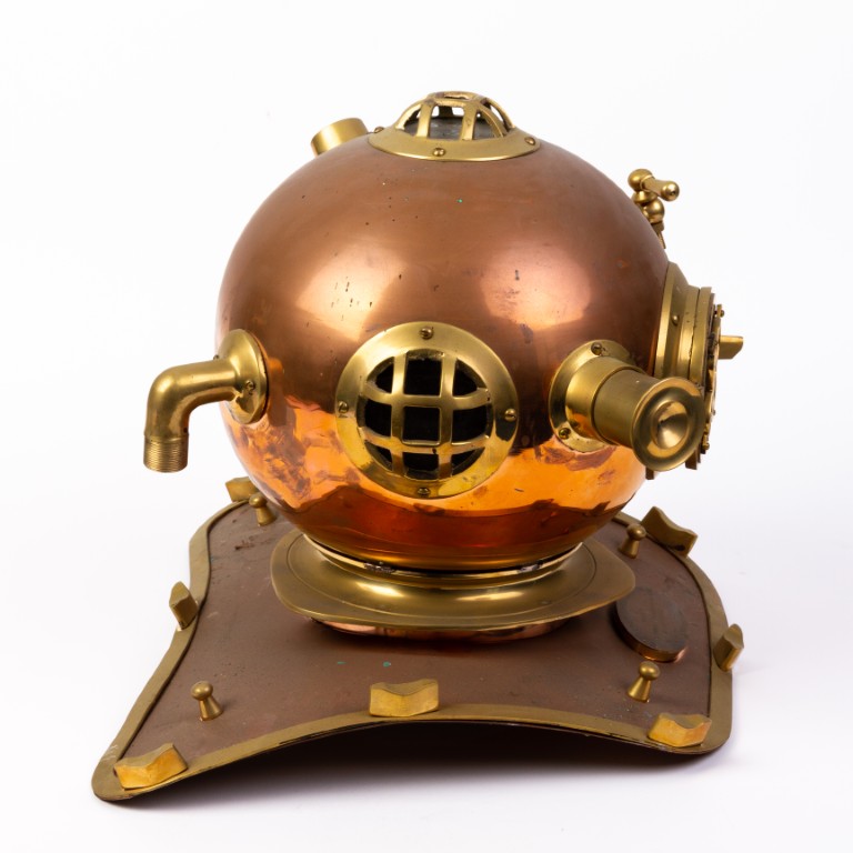 Us Navy Brass & Copper Mark V Deep Diving Sea Helmet - Antique Auctions ...