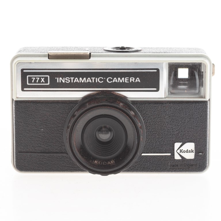 1981 Camera Vintage Kodak Instamatic 77x Camera 1981 - Antique Auctions America